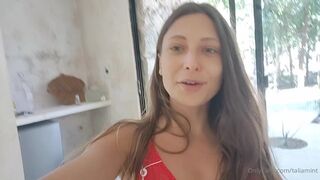 taliamint Sexy women suck guy dick