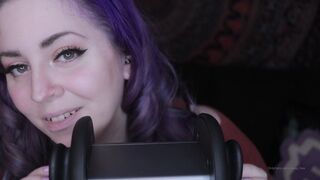 dovey Luxurious trash shows wide vagina