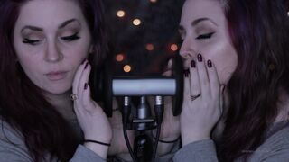 dovey Pretty woman fucks her ass in front of webcam