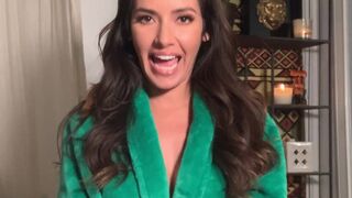 mercedesterrell Spicy priestess gently fucks pussy