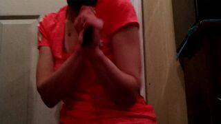 lawlessangel87 Teen slut gently jerks her pussy