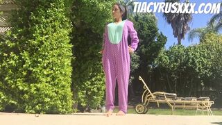 Tia Cyrus onlyfans Stewardess jerks off and shows tattoos