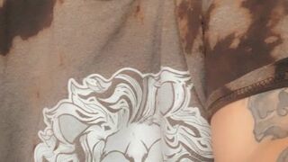 gillisbeenaughty Sweet ladies expose their charms