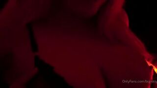 big Teen beauty caresses shaved cunt