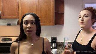 bby Crazy Quin jerks off anus and massages pussy