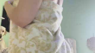 Riley Reign  onlyfans Mature babe jerks both holes