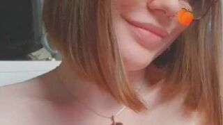 DopeyLilBean onlyfans Attractive chick is pounded with a bottle in the ass.