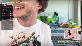 obokozu Ardent young lady caresses big tits at work