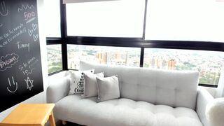 ashlyeroberts1 Gorgeous kraal caresses beautiful tits.