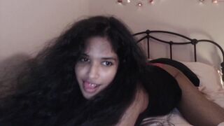 mariyya Thin confused pulls papillae