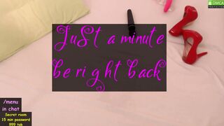 islanublar Redhead assiduously fucks her holes