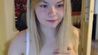 annuska18 straddled cock and moans loudly