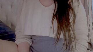 isabelle Charming model fucks sex toy