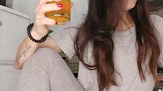 _AlinaSexy_  Amazing chick masturbates shaved pussy