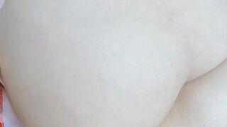 Vivi Tarantino Hot babe gently jerks pussy