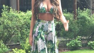 VIKI ODINTCOVA onlyfans Hot curvy strips and jerks off her pussy