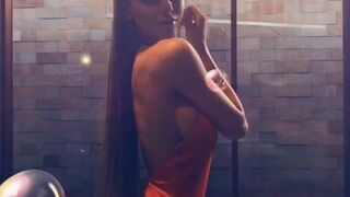 VIKI ODINTCOVA onlyfans rough squirt right in the camera