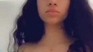 Bhad Bhabie onlyfans Busty babe masturbates cunt