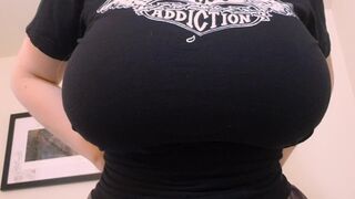 vixenvirago onlyfans Mature bitch fucks both slots hard