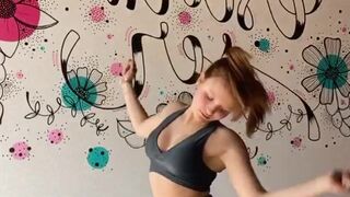 Larissa Manoela onlyfans Sexy chickens caress excited nipples