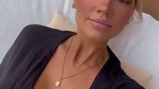 Allexa Collins onlyfans Crazy Curva shows off saggy tits