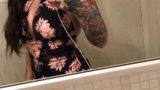 AleRoseBunny onlyfans Insatiable female fucks sex toy