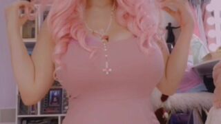 vixenvirago onlyfans Sexy chicks twirl big butts