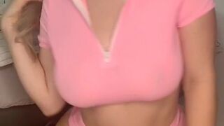 natalia fadeev, nataliafadeev onlyfans Blonde darling seductively rubs her cunt