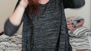 KittyCashew onlyfans Slender chick caresses shaved cunt