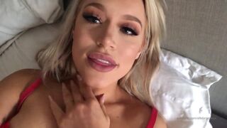 ElleBrookeUK onlyfans showed her tits