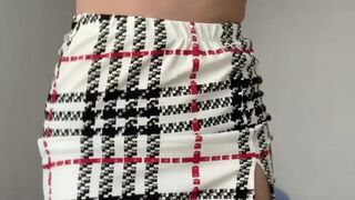 yuriboler onlyfans Sexy chick pulls juicy pussy