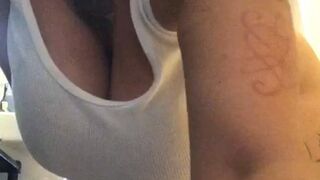 xxreesespiecesxx onlyfans Charming blonde near the pool