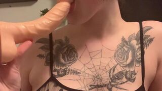 lilixdeanee onlyfans Cute lady poses naked in private