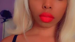 itsvanivixxx onlyfans Ardent student dancing striptease