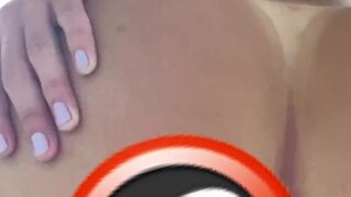 Veronica Perasso onlyfans shakes tits at the stove