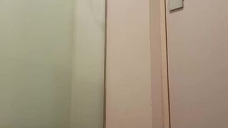 yi_mei Juicy shlendra masturbating cunt