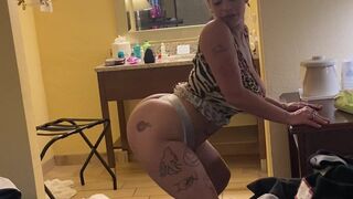 xxreesespiecesxx onlyfans Charming lady is great fucking