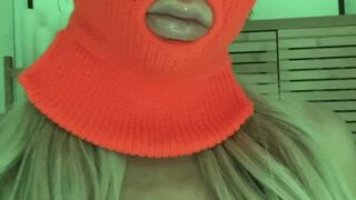 sara__mascara  Sexy girl sucks penis