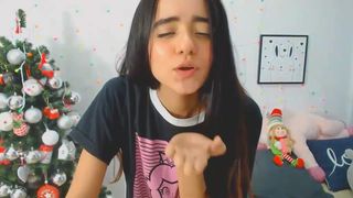 hanna_costello busty prostitute poses nude