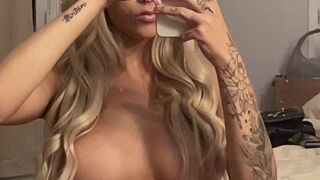 sara__mascara  Cute chick - gently handjob cunt