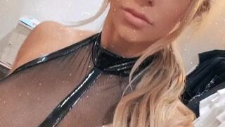 sara__mascara  Black haired prostitute posing in clothes