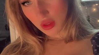 natalia fadeev, nataliafadeev onlyfans Hot shlendra posing in erotic lingerie