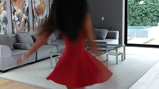 VinaSkyy onlyfans Crazy bitch bitterly pulls vagina