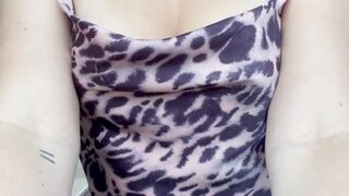 daisydrewuk onlyfans Cute brown-haired woman performs double fuck