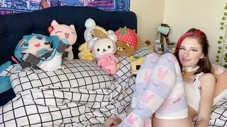 amiiinuu onlyfans Beauty undressed to show off her tattoos