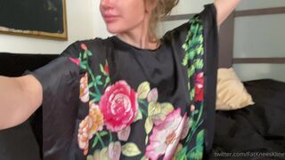 Alexis Kline, thot Big breasted lady with huge ass caresses nipples