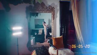 Alexis Kline, thot Latin babe masturbates