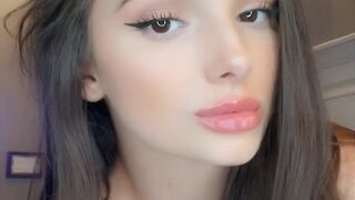 Alexis Griswold, Lexi Griswold, alexisgriswold, lexigriswold onlyfans Gorgeous babe shows curvy shape