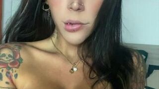 Alex Mucci onlyfans The shrewd curvy masturbates pussy with a phallus