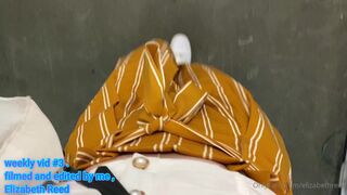 Elizabeth Reed, elizabethreed caresses shaved pussy